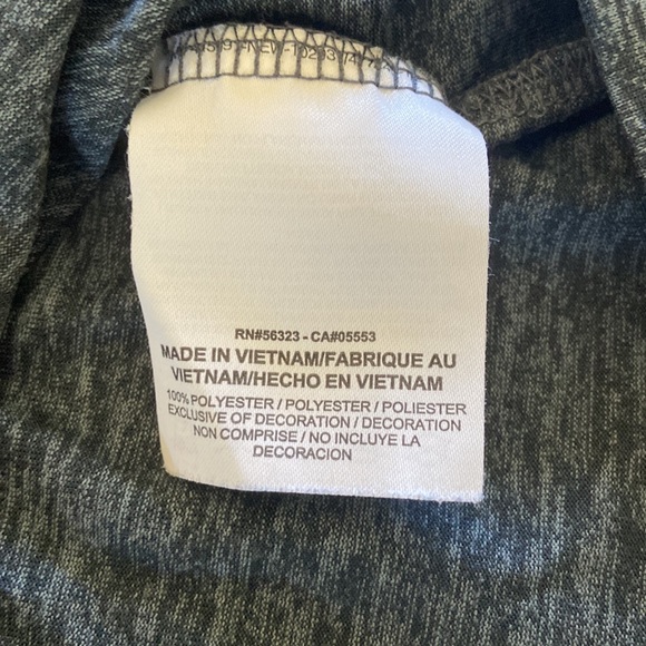 Nike women’s long sleeve dri-fit. Worn but in good condition! Heathered gray. - Picture 11 of 11